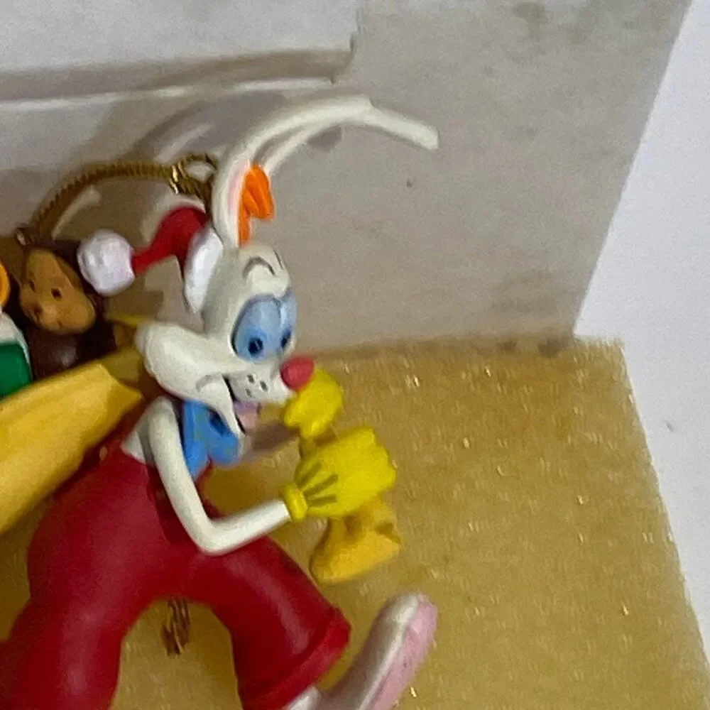 VTG DISNEY GROLIER CHRISTMAS ORNAMENT ROGER RABBIT‎